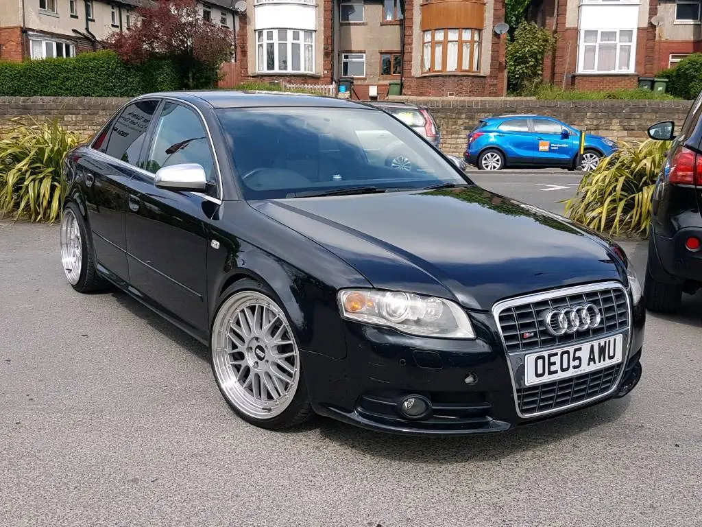 Audi  S4 4.2 V8 Quattro 1