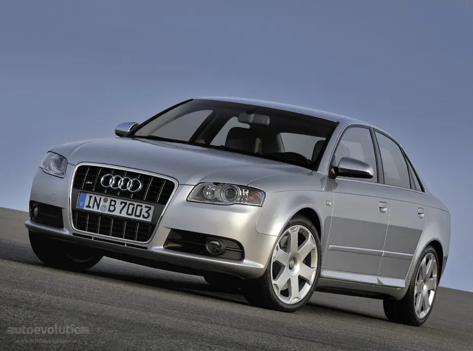 Audi  S4 4.2 V8 Quattro Tiptronic 4