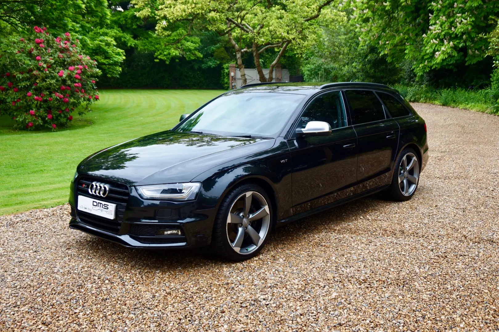Audi  S4 Avant 3.0 TFSI V6 Quattro 1
