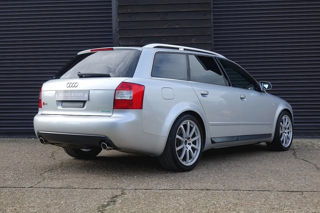 Audi  S4 Avant 4.2 V8 Quattro 4