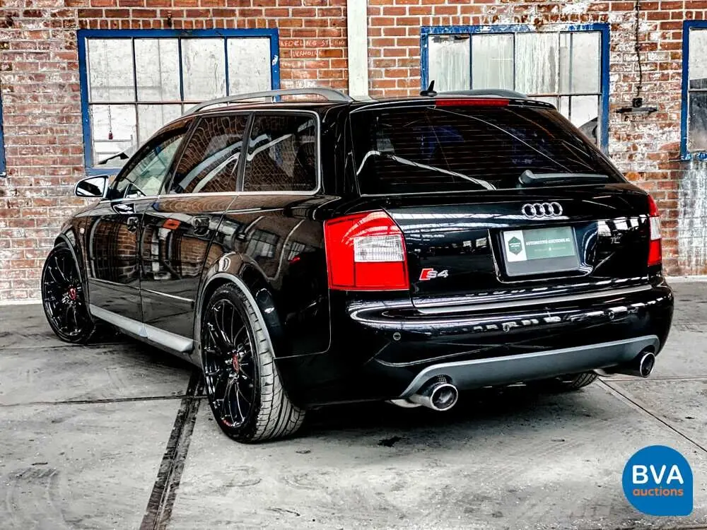Audi  S4 Avant 4.2 V8 Quattro 2