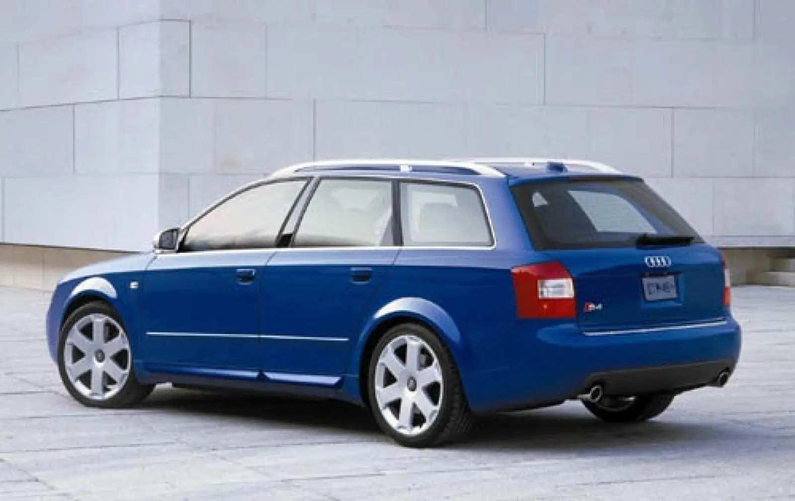 Audi  S4 Avant 4.2 V8 Quattro Tiptronic 7