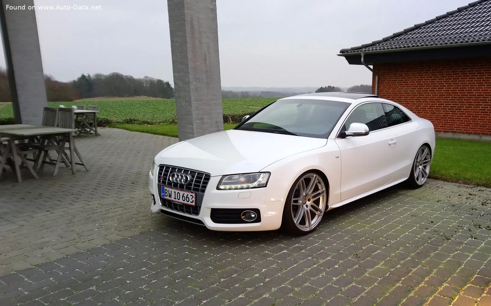 Audi  S5 4.2 FSI Quattro 2