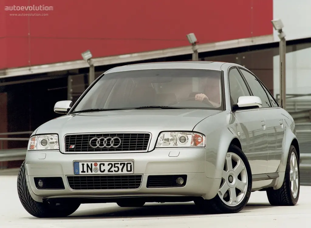 Audi  S6 4.2 Quattro Tiptronic 2
