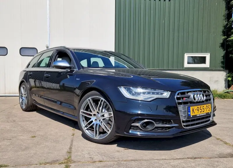 Audi  S6 Avant 4.0 TFSI V8 Quattro S-Tronic 1