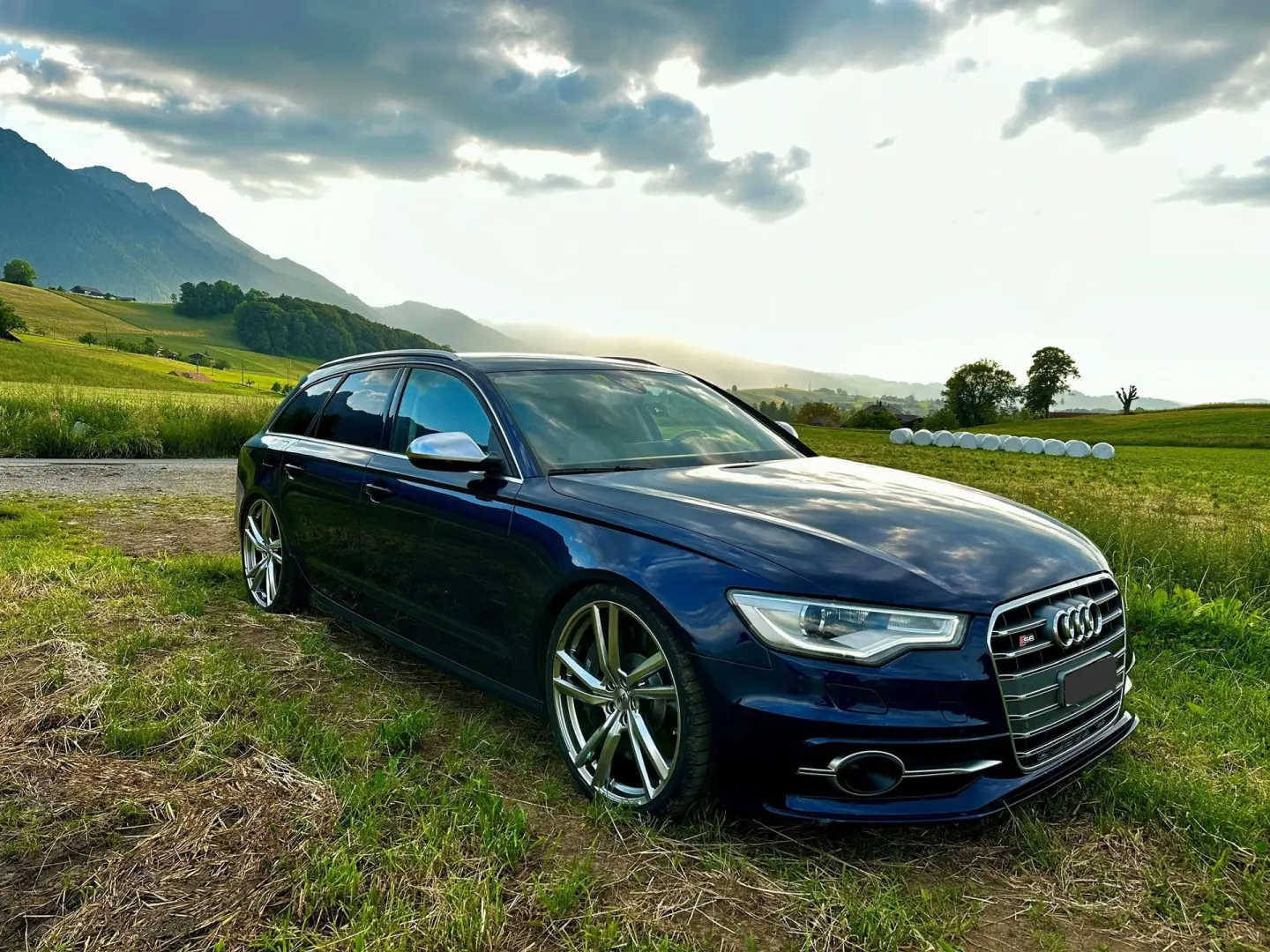 Audi  S6 Avant 4.0 TFSI V8 Quattro S-Tronic 3