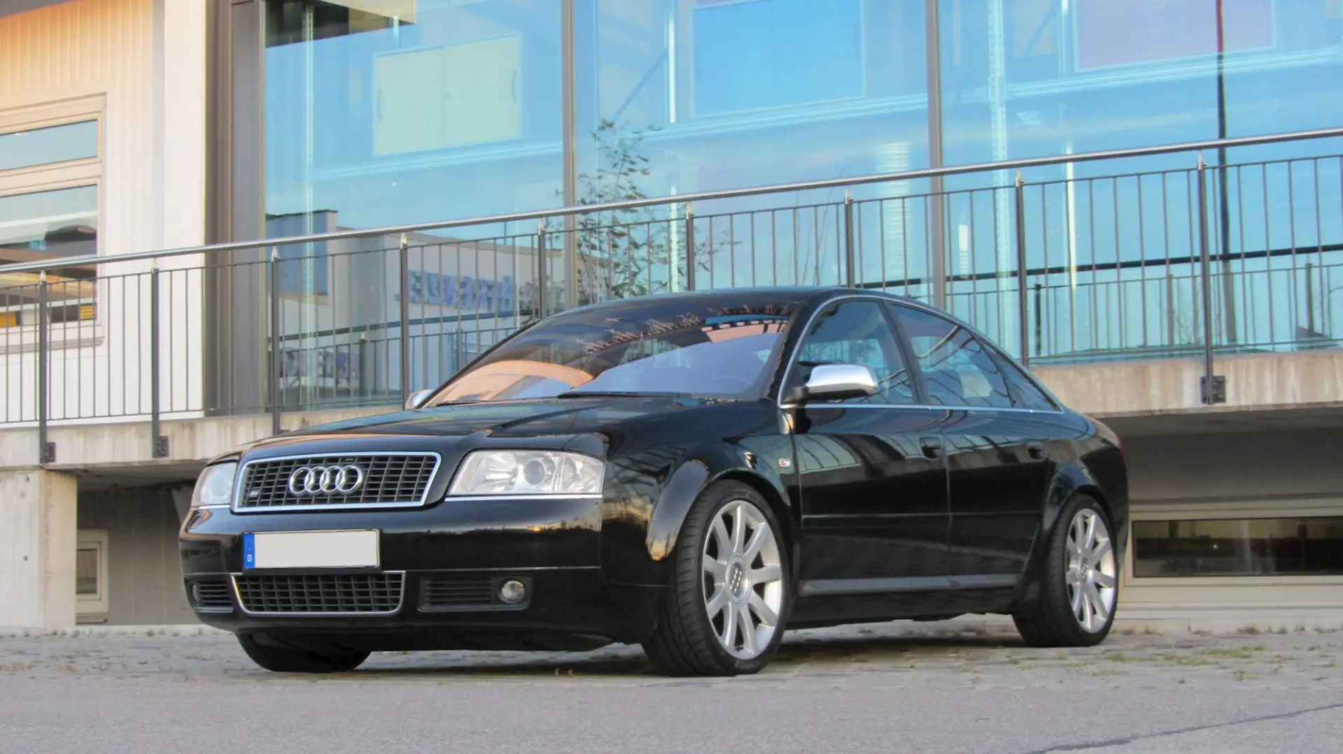 Audi  S6 4.2 Quattro Tiptronic 0