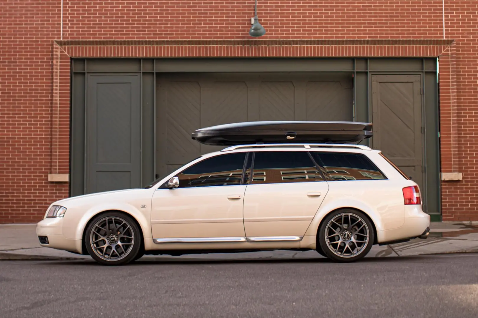 Audi  S6 Avant 4.2 Quattro Tiptronic 5