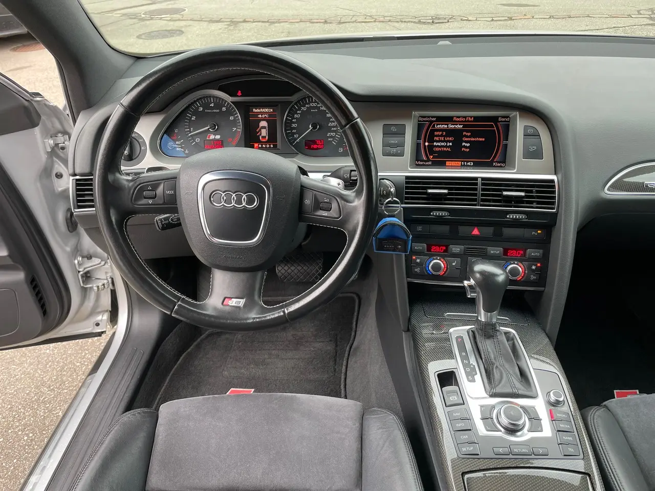 Audi  S6 Avant 5.2 V10 Quattro Tiptronic 3