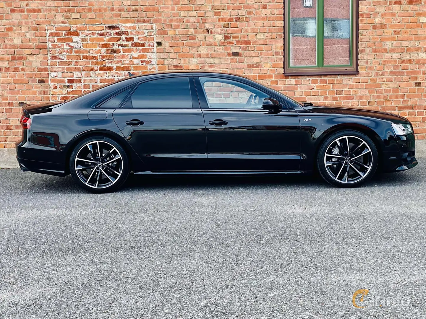 Audi  S8 4.0 TFSI V8 BiTurbo Quattro Tiptronic 0