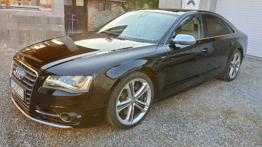Audi  S8 4.0 TFSI V8 Quattro Tiptronic 1