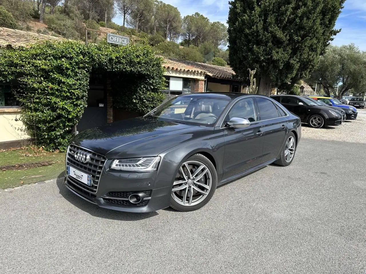 Audi  S8 4.0 TFSI V8 Quattro Tiptronic 3