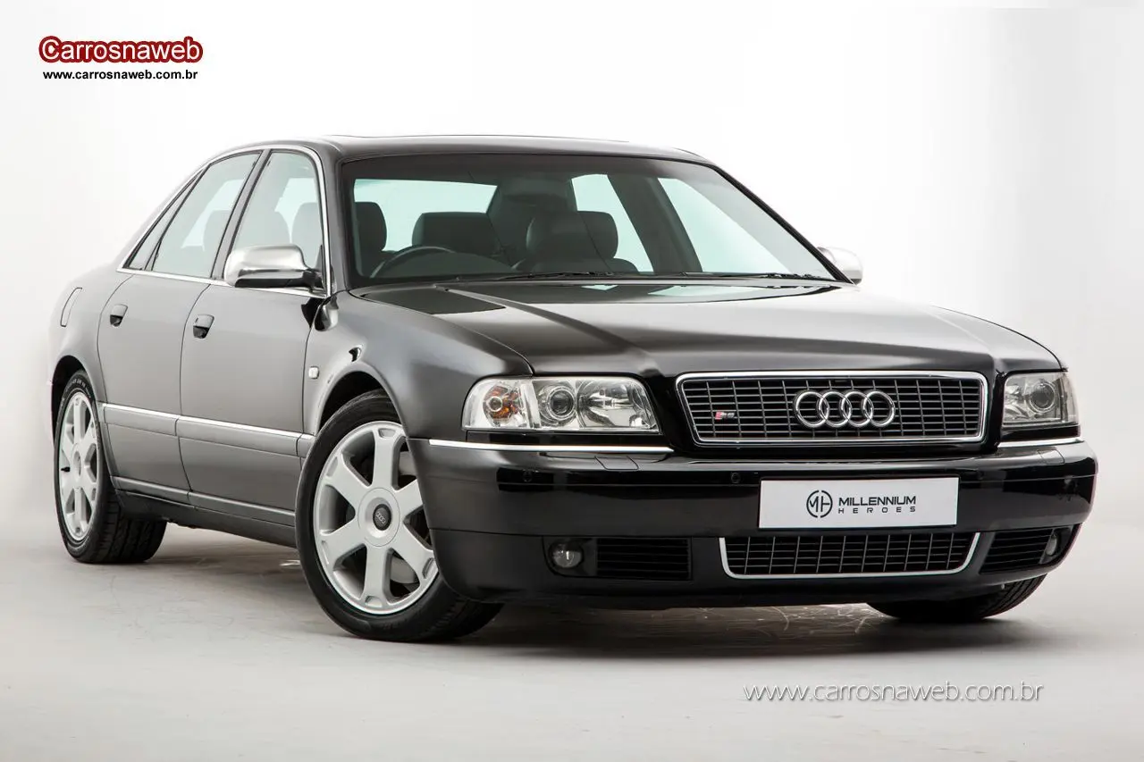 Audi  S8 4.2 Quattro 5