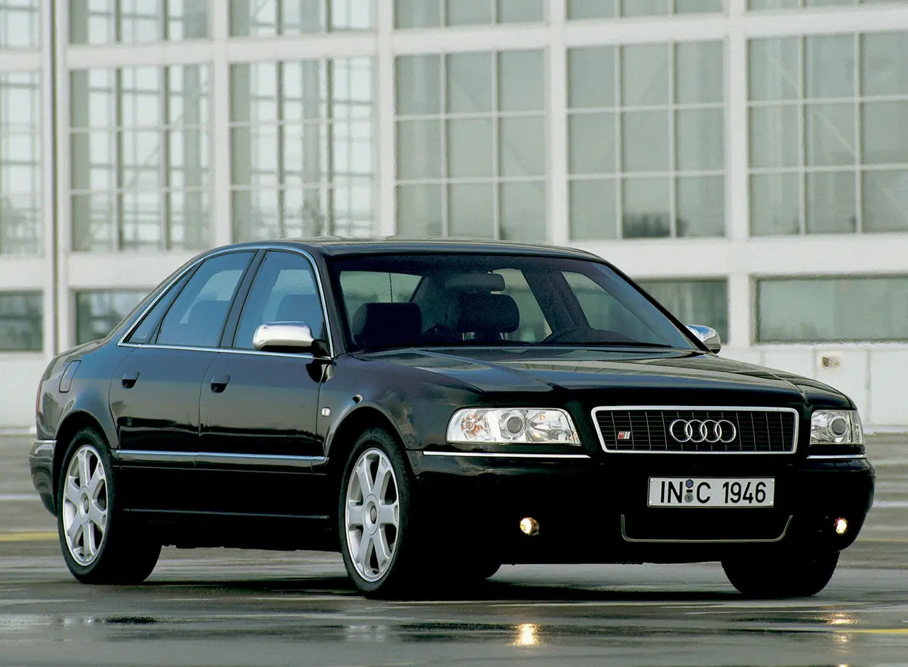 Audi  S8 4.2 Quattro 7