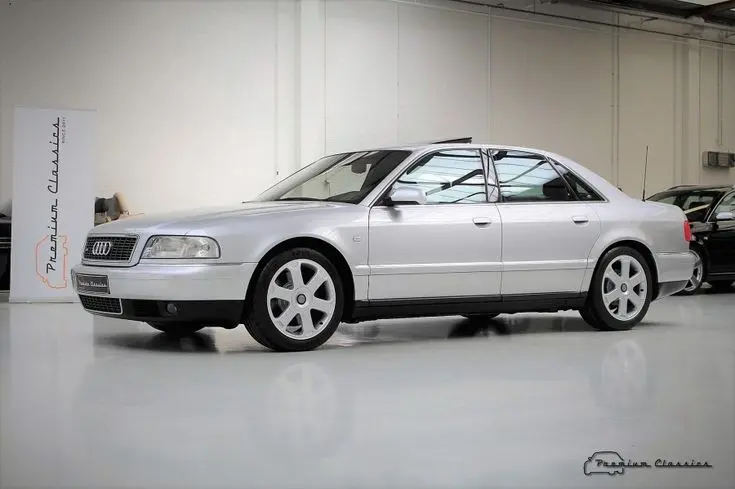 Audi  S8 4.2 Quattro 7