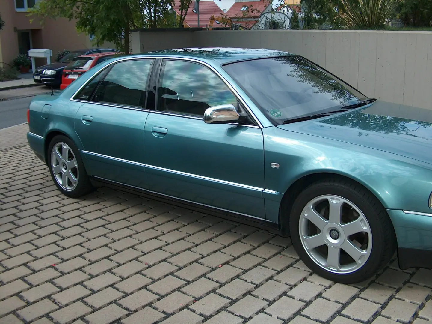 Audi  S8 4.2 Quattro Tiptronic 4