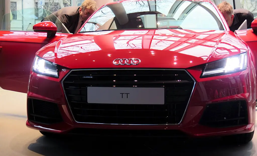 Audi TT TT 2.0 TFSI Quattro S-Tronic 5