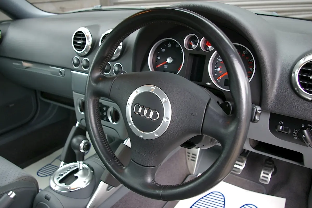 Audi TT TT 3.2 V6 Quattro DSG 6