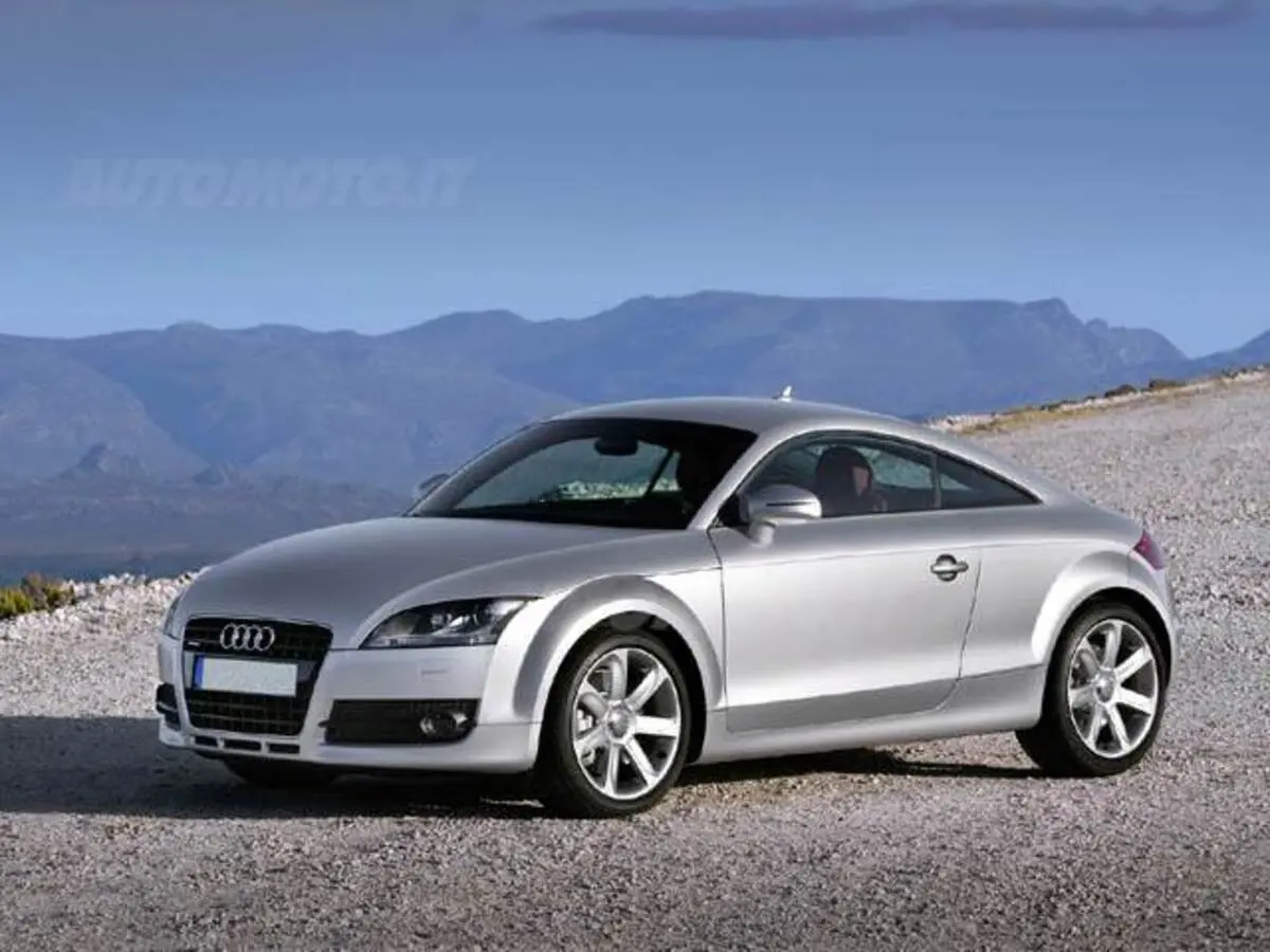 Audi TT TT 3.2 V6 Quattro S-Tronic 4