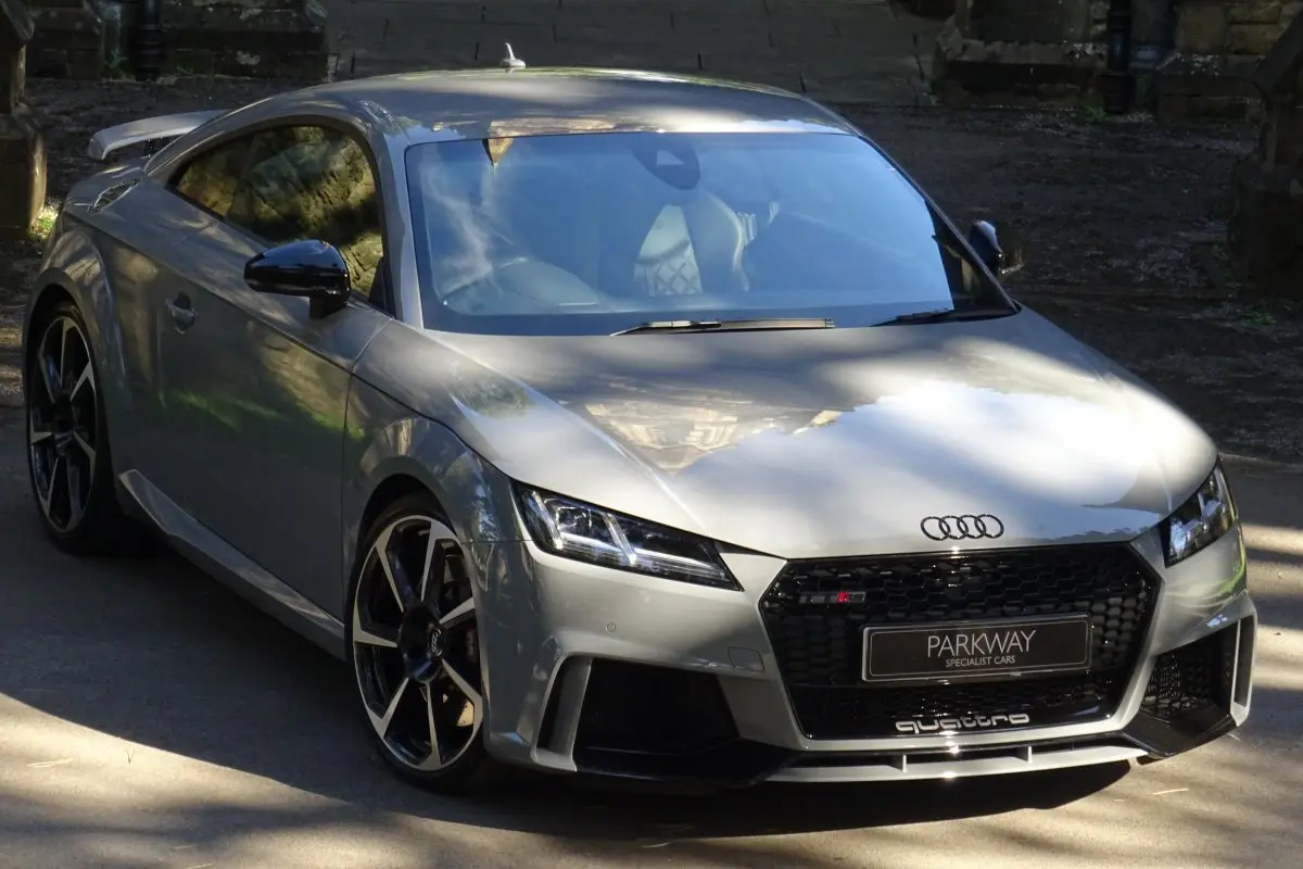 Audi TT TTRS 2.5 TFSI Quattro Plus S-Tronic 5