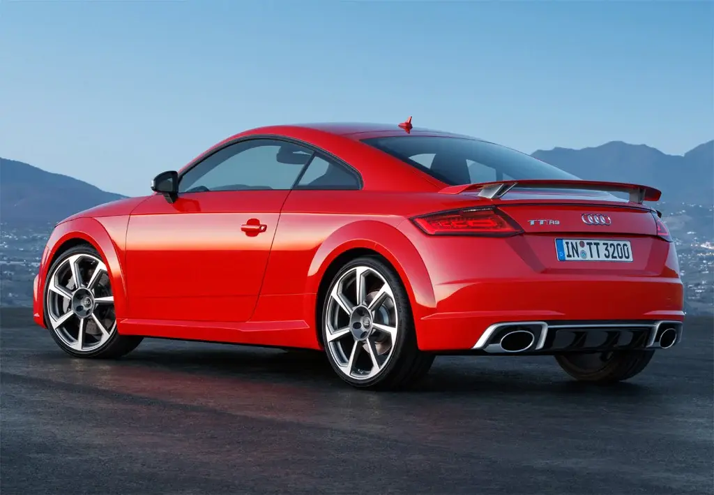 Audi TT TTRS 2.5 TFSI Quattro Plus S-Tronic 1