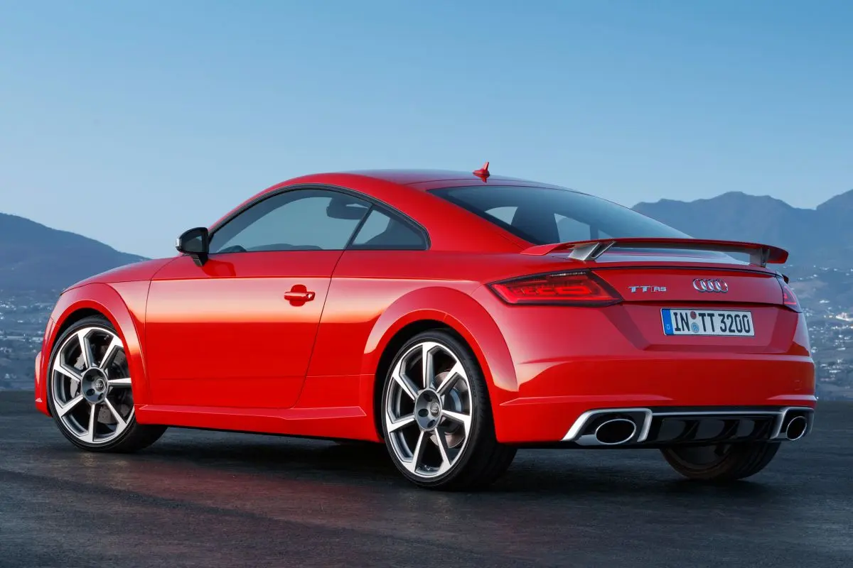 Audi TT TTRS 2.5 TFSI Quattro S-Tronic 5
