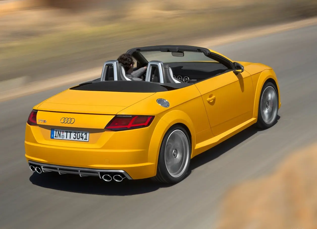 Audi TT TTRS Roadster 2.5 TFSI Quattro S-Tronic 4