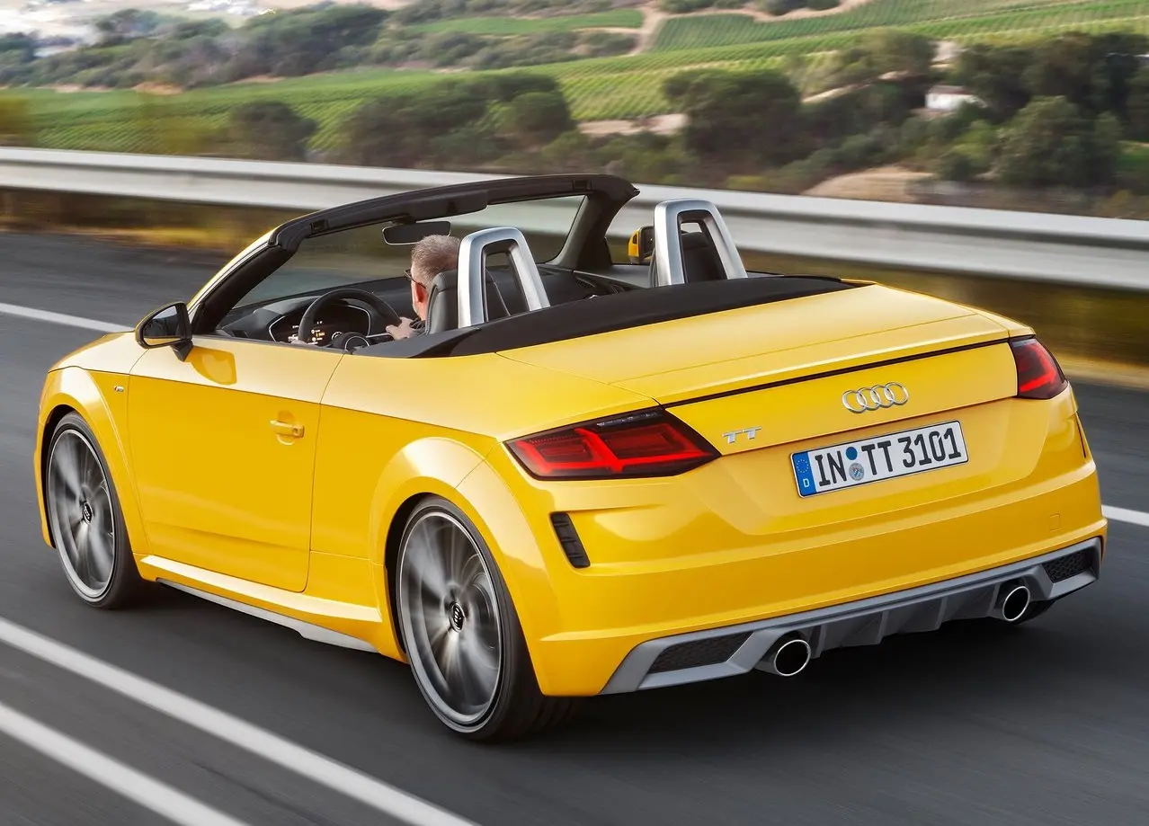 Audi TT TTRS Roadster 2.5 TFSI Quattro S-Tronic 1