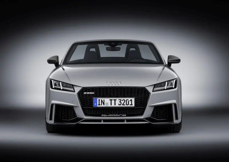 Audi TT TTRS Roadster 2.5 TFSI Quattro S-Tronic 3