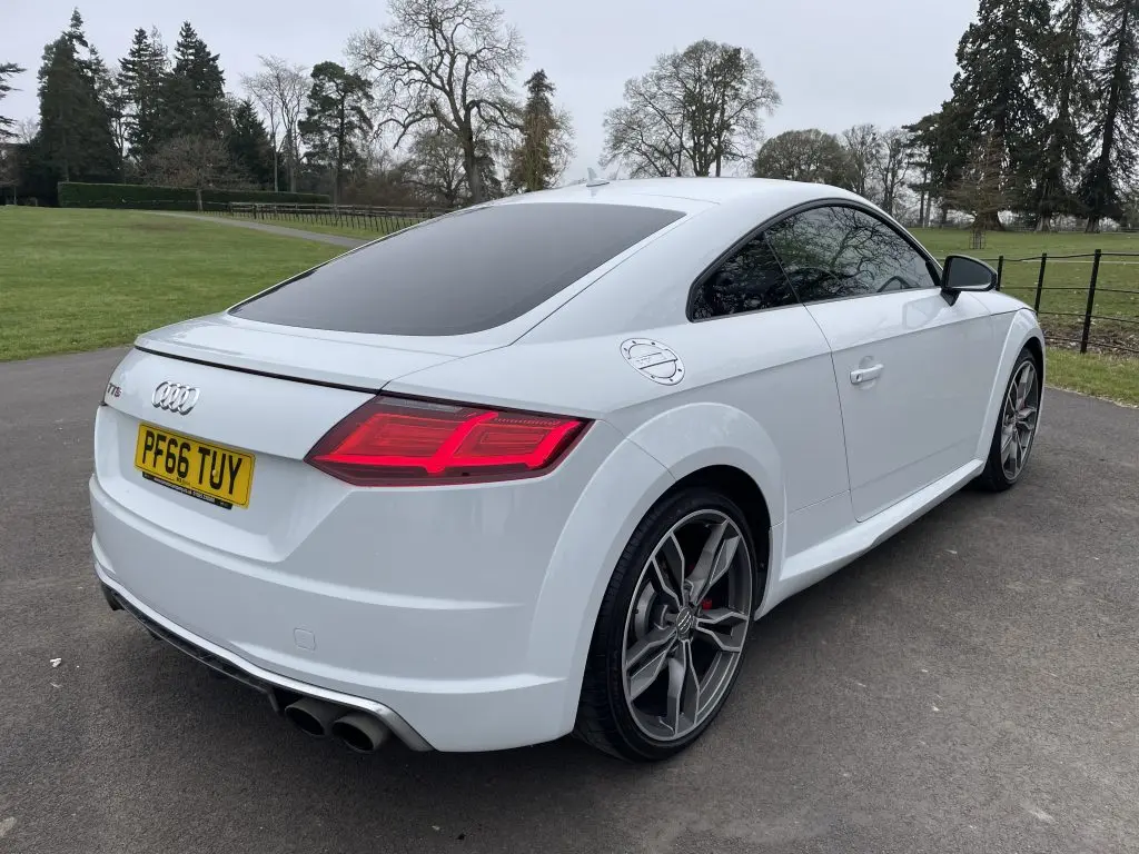 Audi TTS TTS 2.0 TFSI Quattro S-Tronic 4