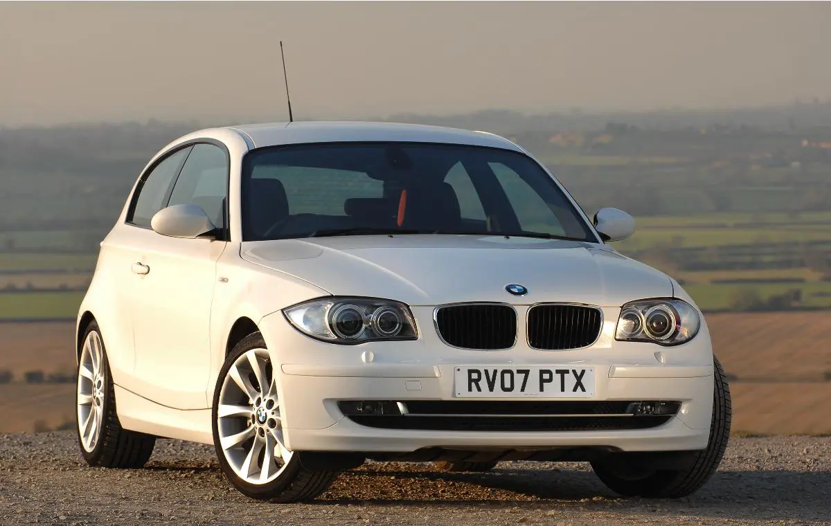 BMW 1 Serisi 1 Serisi 120d Premium 4