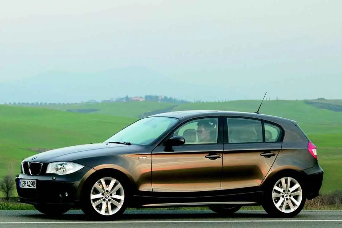 BMW 1 Serisi 1 Serisi 120d Premium 4