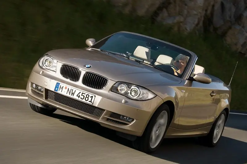BMW 1 Serisi 1 Serisi 120d Standart 6