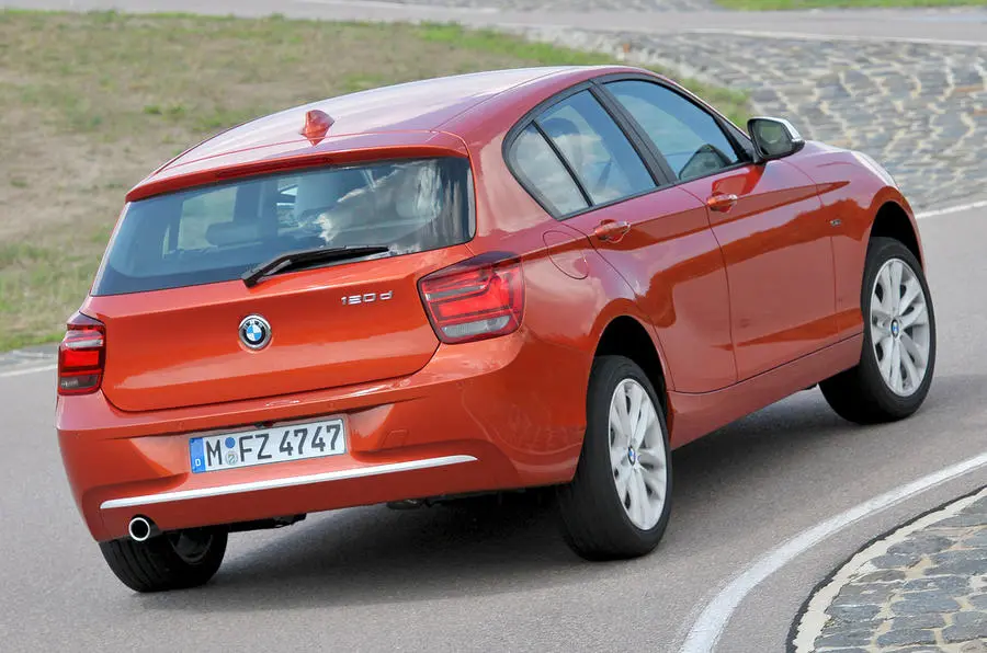 BMW 1 Serisi 1 Serisi 120d Standart 7
