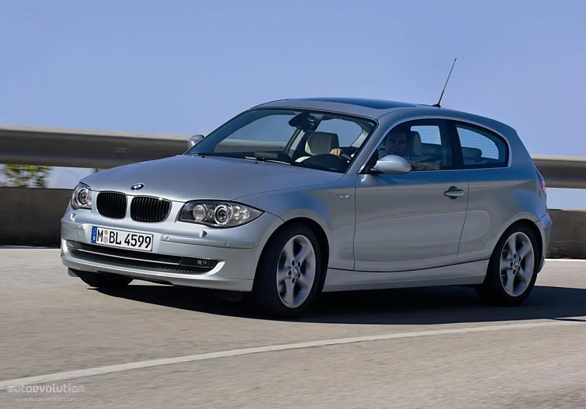 BMW 1 Serisi 1 Serisi 130i Standart 6