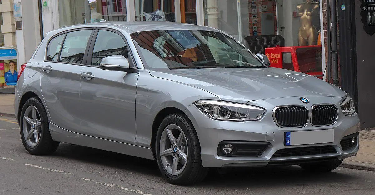 BMW 1 Serisi 1 Serisi 130i Standart 7