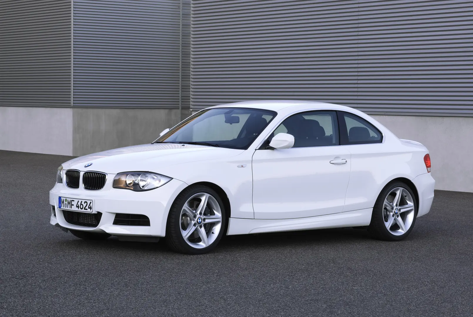 BMW 1 Serisi 1 Serisi 135i Standart 2