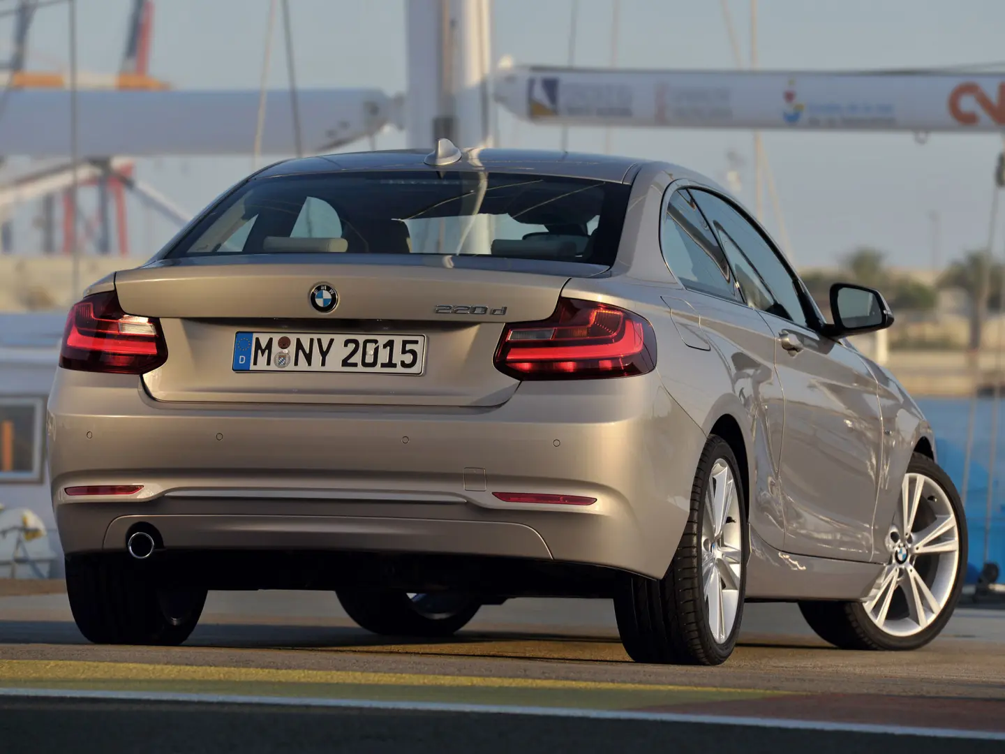 BMW 2 Serisi 2 Serisi 220d Standart 1