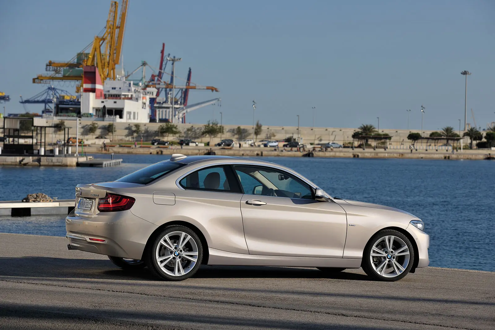 BMW 2 Serisi 2 Serisi 228i Standart 0