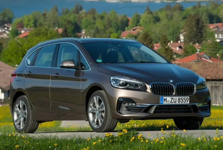 BMW 2 Serisi 2 Serisi Active Tourer 216d Luxury Line 7