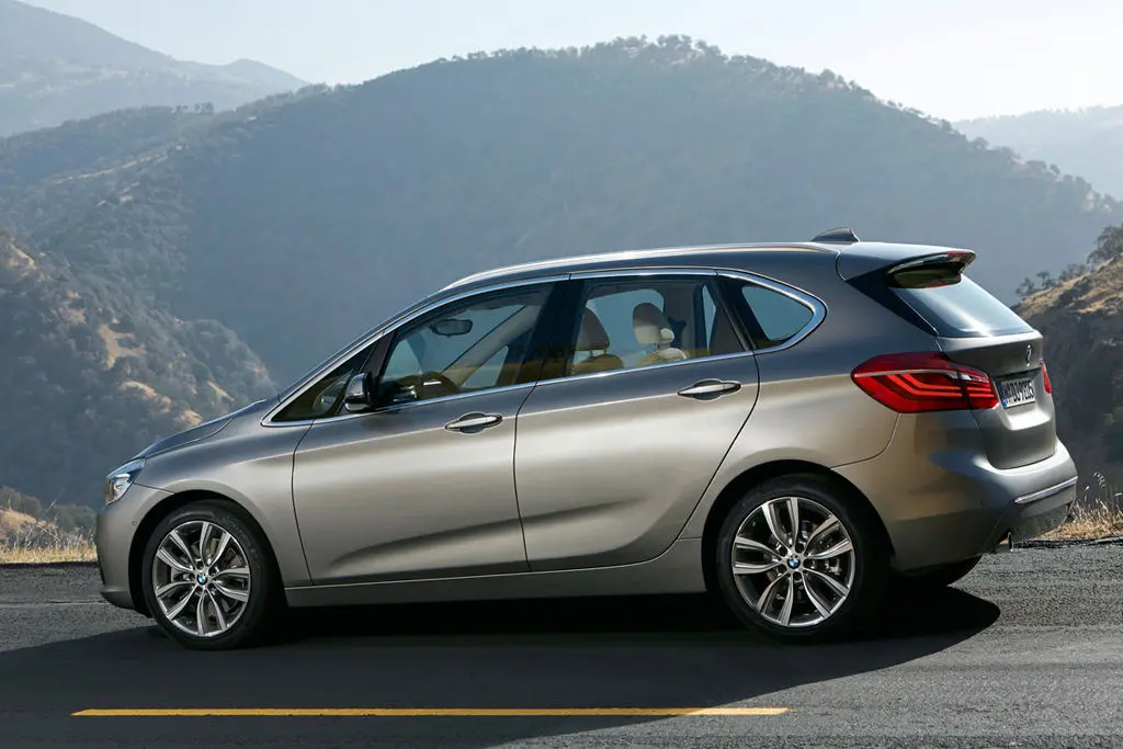 BMW 2 Serisi 2 Serisi Active Tourer 216d Prestige 4