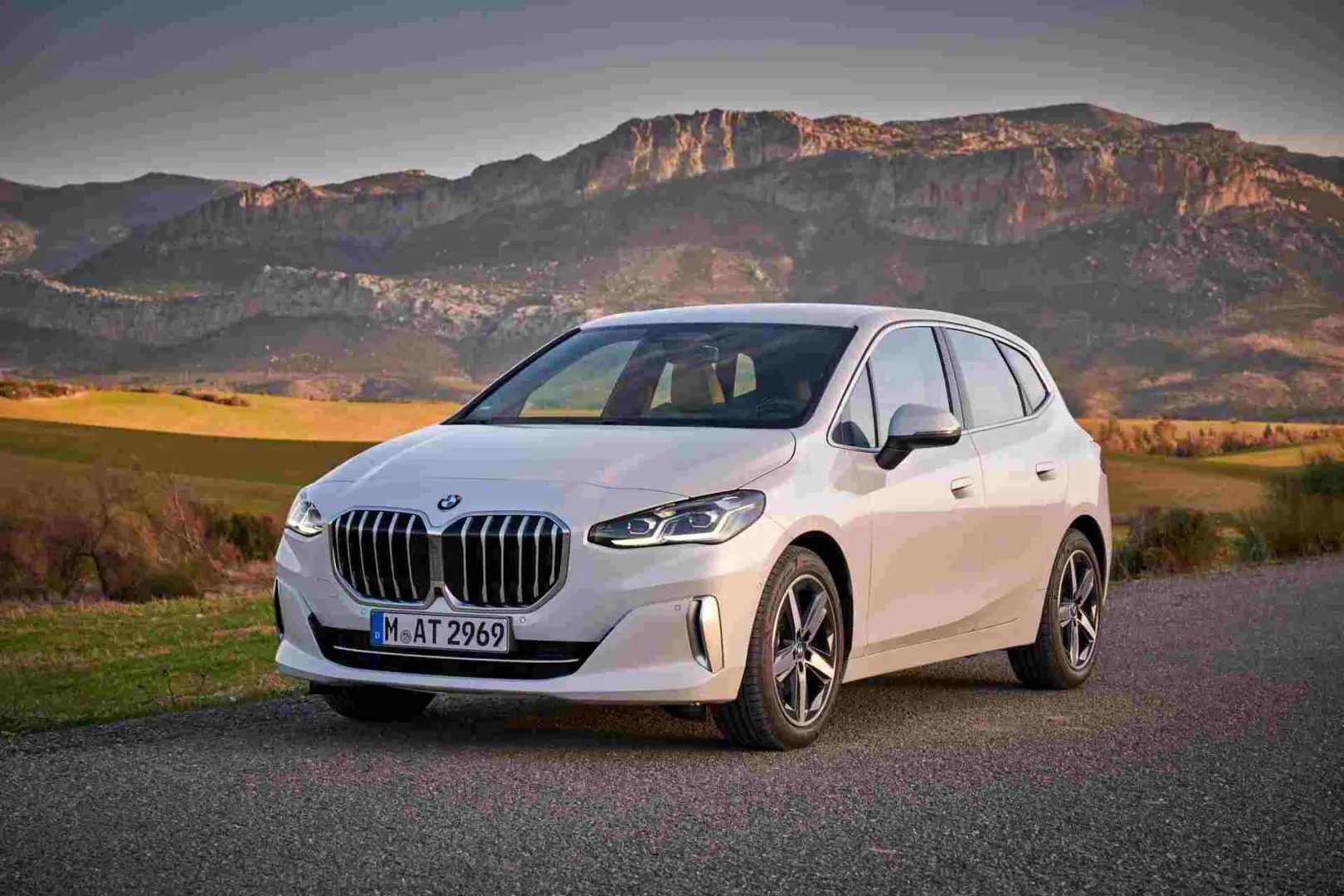 BMW 2 Serisi 2 Serisi Active Tourer 218i Luxury Line 6