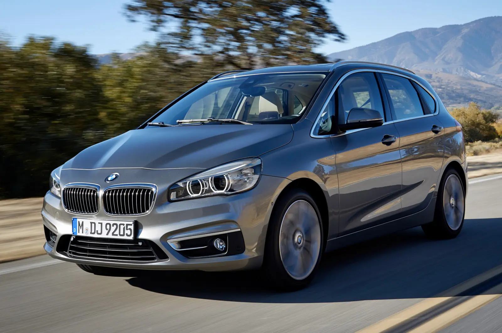 BMW 2 Serisi 2 Serisi Active Tourer 216d Joy 0