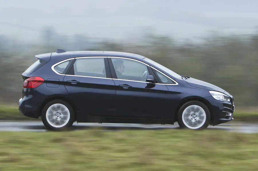 BMW 2 Serisi 2 Serisi Active Tourer 218i Pure 6