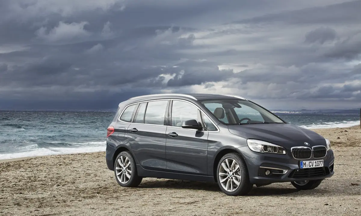 BMW 2 Serisi 2 Serisi Gran Tourer 216d Luxury Plus 1