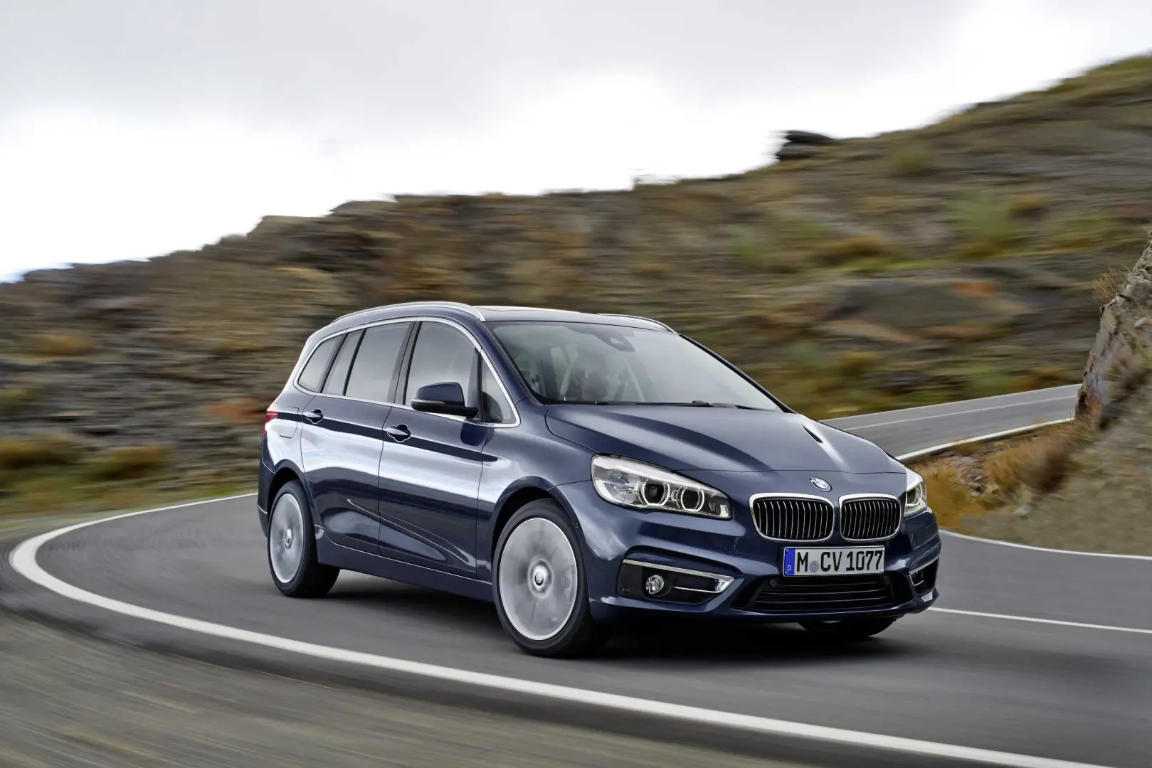BMW 2 Serisi 2 Serisi Gran Tourer 216d Luxury Plus 7