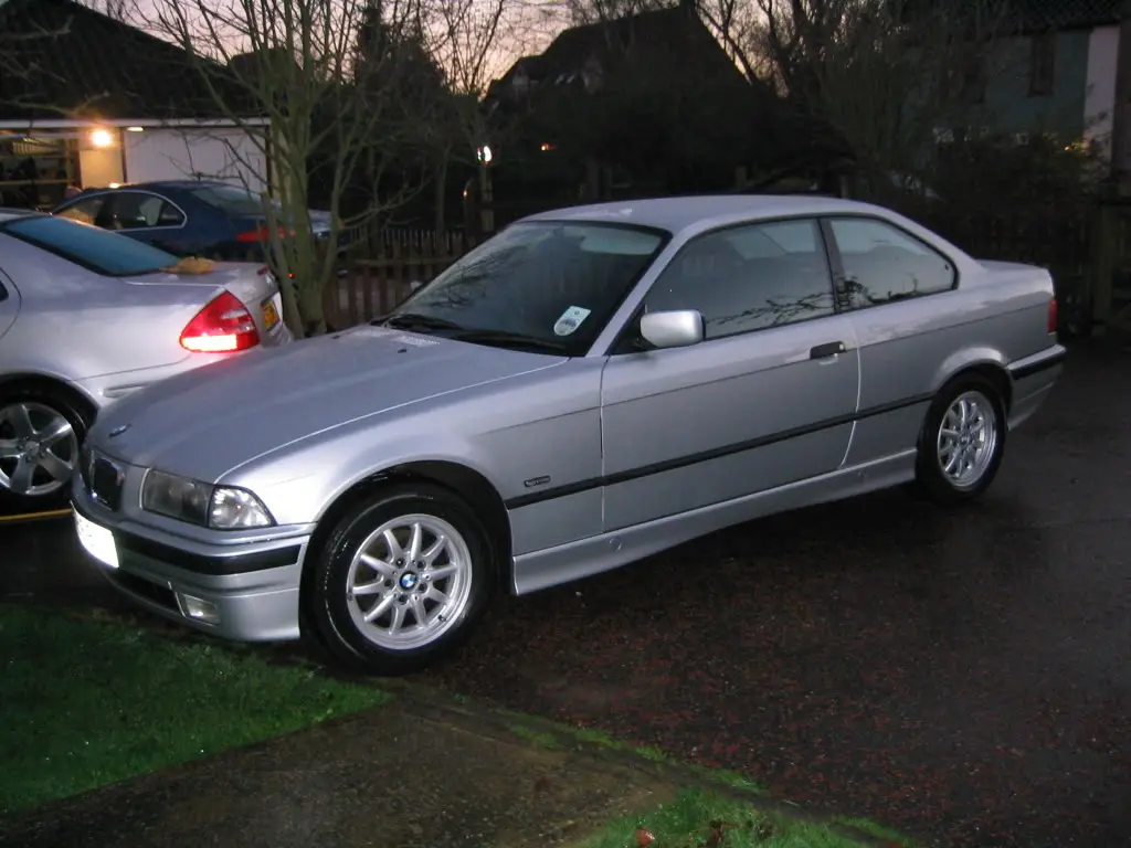 BMW 3 Serisi 3 Serisi 316i Standart 3