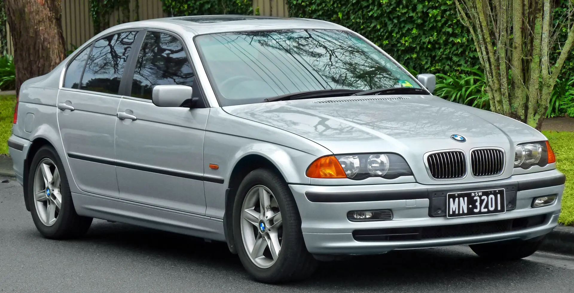 BMW 3 Serisi 3 Serisi 320i Standart 2