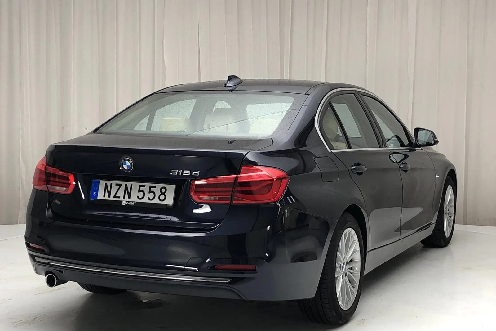 BMW 3 Serisi 3 Serisi 318d Luxury Plus 4