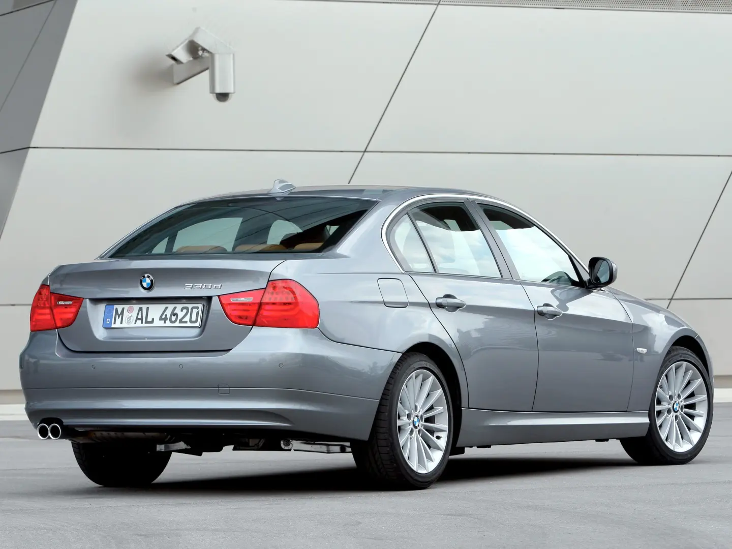 BMW 3 Serisi 3 Serisi 318d Premium 5